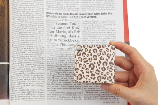 &ldquo;ルーペ選びに新たな選択肢を。&rdquo; ポケットリーディングルーペP50が、レオパード柄にリニューアル。10月15日（金）より販売開始。