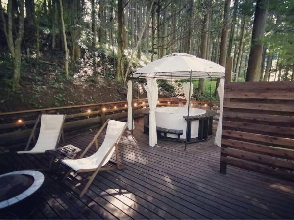【KEIKOKU GLANPING &times;fru:C美容液】都心から１時間半！まるで海外？なラグジュアリー隠れ家グランピングで癒しのひとときを♪