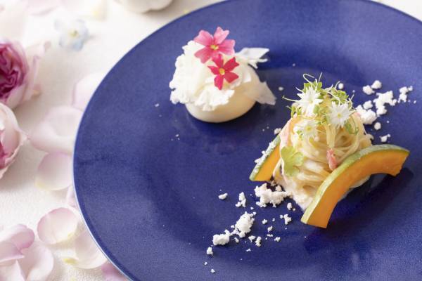 ありがとうの&ldquo;Gift&rdquo;～Winter＆Christmas Fair～ 上質な空間で童話 &ldquo;シンデレラ&rdquo;をイメージしたスイーツ・マリアージュ フレール社の紅茶を楽しむ 『プリンセス・シンデレラ アフタヌーンティー～憧れの舞踏会～』販売