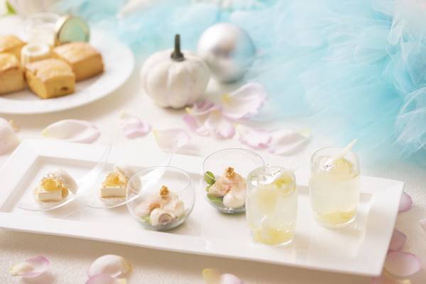ありがとうの&ldquo;Gift&rdquo;～Winter＆Christmas Fair～ 上質な空間で童話 &ldquo;シンデレラ&rdquo;をイメージしたスイーツ・マリアージュ フレール社の紅茶を楽しむ 『プリンセス・シンデレラ アフタヌーンティー～憧れの舞踏会～』販売