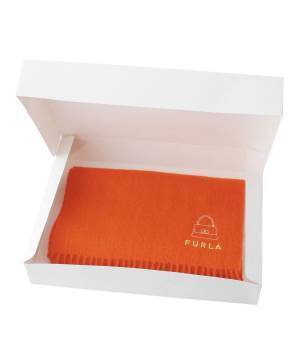 【WEB限定アイテム】FURLA（フルラ）冬の寒さとお洒落を楽しむクリスマス感漂う新作マフラーをリリースーMOONBATー