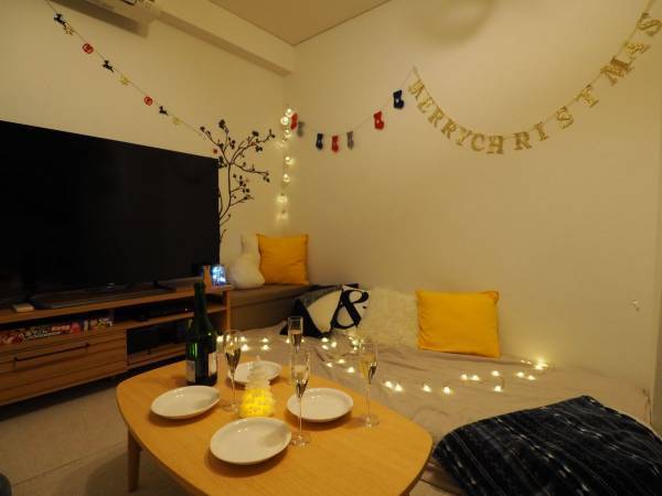 難波1号店をクリスマス仕様に変更!パーティーにご利用下さい！