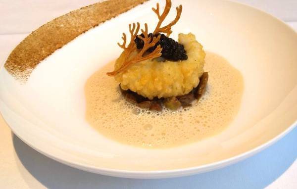 【ひらまつレストラン】日本の秋を表現した期間限定コース「Menu Kōyō "紅葉" ～秋の味覚～」が登場　～フィリップ・ミル 東京～