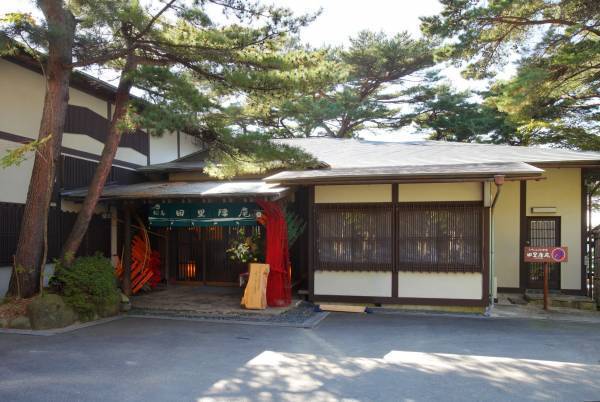 【宮城・松島】初物の宮城県雄勝産2年もの大ぶり生牡蠣使用「究極のかきフライ」11月1日（月）よりスタート！