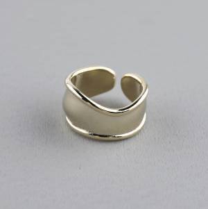 秋冬コーデに映える、旬なアクセをご紹介！「ゆったりと自然体」「ドレスアップ」がキーワード、オーサムストアの新作アクセサリー特集！