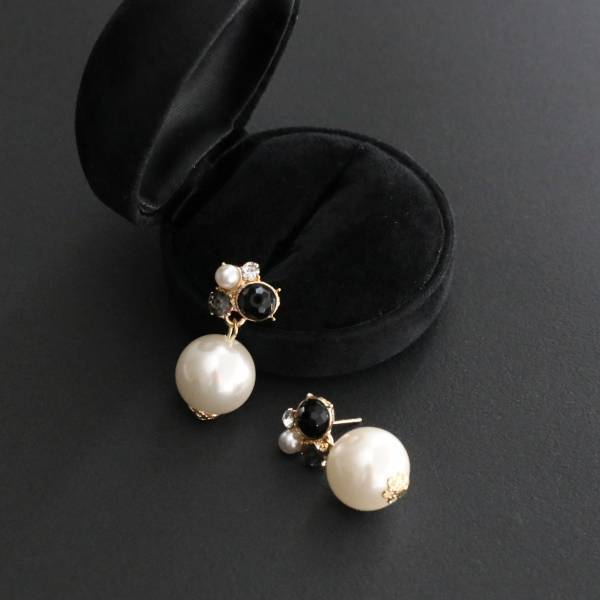 秋冬コーデに映える、旬なアクセをご紹介！「ゆったりと自然体」「ドレスアップ」がキーワード、オーサムストアの新作アクセサリー特集！