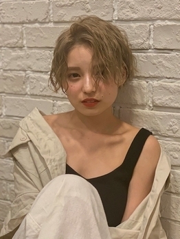 徳力嵐山口駅から徒歩5分『Le monde hair』は丁寧な接客と薬剤にこだわるワンランク上のヘアサロン！駅近ドットコムで情報を公開中