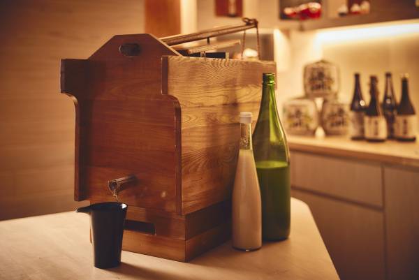 【磐梯山温泉ホテル】地元「榮川(えいせん)酒造」とコラボ！日本酒絞りの体験から日本酒に合わせたスイーツセットまで満喫できる「あいづ日本酒よっぱら滞在」登場｜期間：2022年1月5日～3月25日チェックインの火、木、金曜日