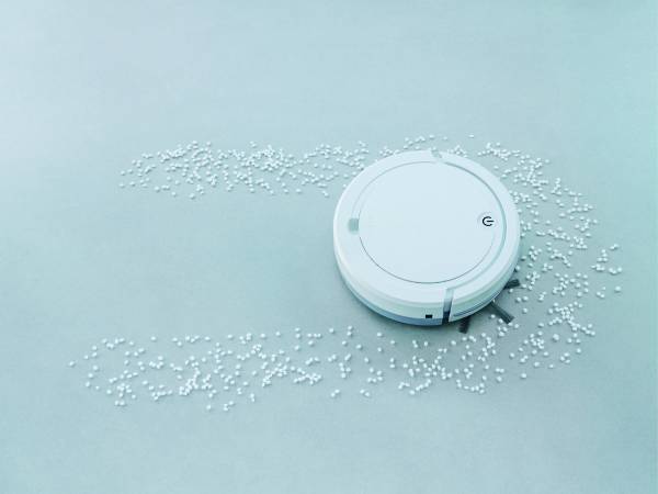 ココロとカラダを見つめる家電ブランド、AiMY（エイミー）よりボタン1つで部屋中くまなくお掃除できる「エイミー ロボットクリーナー」を発売