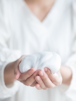 オーガニック薬剤で毛先まで優しくケア！本物の美髪が手に入る『Brella hair design』の情報を駅近ドットコムで公開