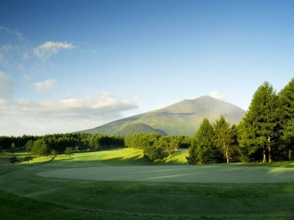 【ひらまつホテル】スポーツの秋、人気が高まるゴルフ旅への提案に、太平洋クラブのゴルフコースとの提携がスタート！ ～THE HIRAMATSU 軽井沢 御代田&amp;times;太平洋クラブ 軽井沢リゾート～