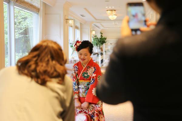 【アトリエはるか &times; きものやまと】 障がいを持つ新成人へ「ハタチ記念撮影会」開催。 最高級の着物とプロのヘアメイクで大切な一日のお手伝い。