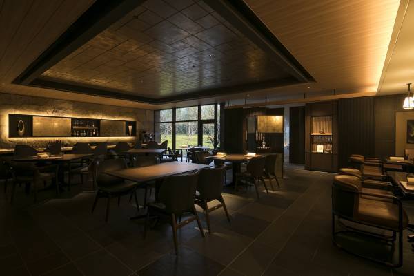 &ldquo;上質な非日常&rdquo;を提供するエクスクルーシブラグジュアリーホテル「京都悠洛ホテル二条城別邸 Mギャラリー 」　アルコールをあえて飲まない「ソーバーキュリアス」な皆様が料理と共に楽しめるノンアルコールドリンクシリーズ&ldquo;The Movement of Sober Curious&rdquo; を提供