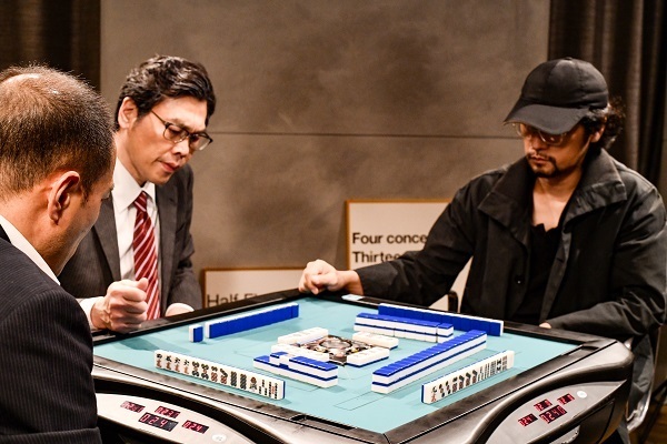 一晩で億の金を稼ぐと謳われる雀士・黒沢の魂の闘牌を描く 人気麻雀漫画実写化映画「麻雀覇道伝説 天牌外伝」シリーズ2作品 11月3、17日（水）よる7時～BS12 トゥエルビで放送