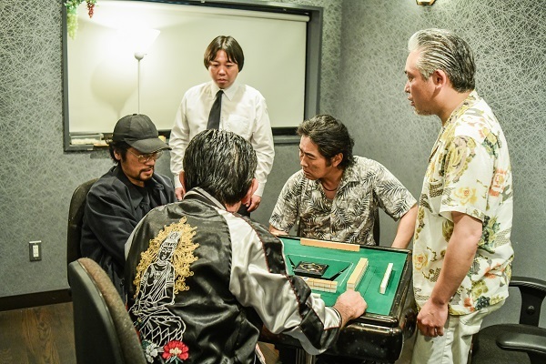 一晩で億の金を稼ぐと謳われる雀士・黒沢の魂の闘牌を描く 人気麻雀漫画実写化映画「麻雀覇道伝説 天牌外伝」シリーズ2作品 11月3、17日（水）よる7時～BS12 トゥエルビで放送