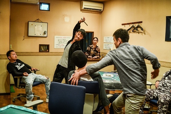 一晩で億の金を稼ぐと謳われる雀士・黒沢の魂の闘牌を描く 人気麻雀漫画実写化映画「麻雀覇道伝説 天牌外伝」シリーズ2作品 11月3、17日（水）よる7時～BS12 トゥエルビで放送