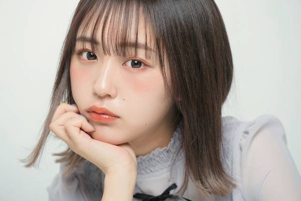 ザ・スーツカンパニーが &ldquo;18歳以上からの『進化青春』&rdquo;を提案 なえなのさん・植村颯太さんが大学生風イラストに！