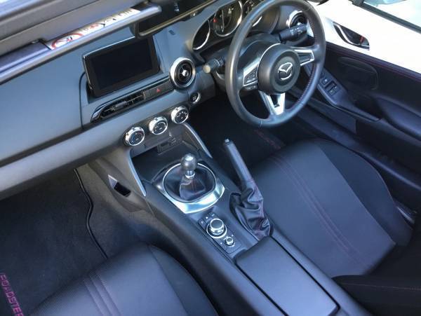 マツダが追求する『人馬一体』の走りをロードスターレンタカーで体験して下さい！