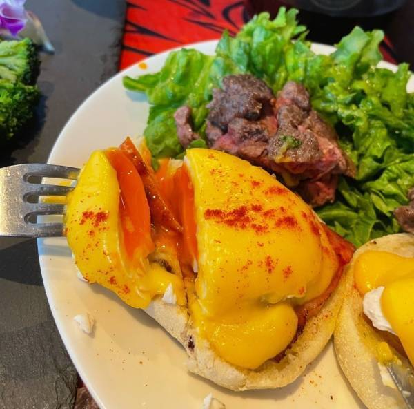 桜木町に珍しい「エッグベネディクト専門店」HAWAIIAN COCO/ハワイアンココ が月曜オープン!!自家製オランデーズソースにバリエーション豊富なエッグベネディクトをお楽しみください！