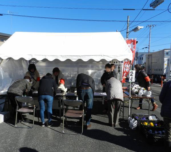 日本羽毛製造株式会社 第14回感謝祭 12月11日、12日開催