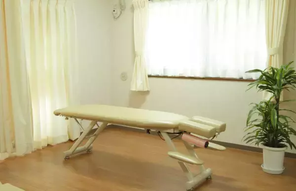 相模大野駅徒歩7分『小川カイロプラクティック相模大野整体院』は完全個室で施術が受けられる！詳細情報を駅近ドットコムで公開