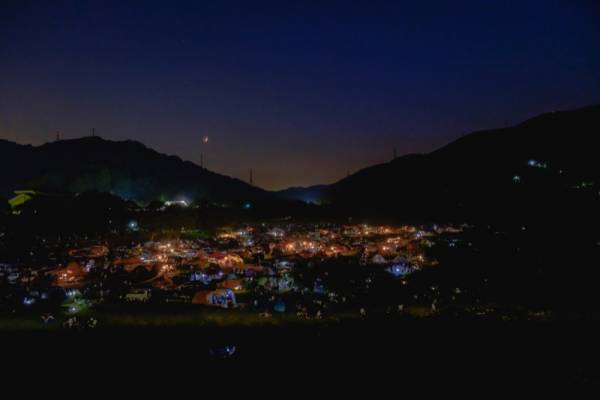 焚火を囲んで語ろう。星空の下にクリエイター100人が集うキャンプイベントを3月19日(土)開催。