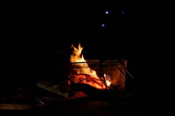 焚火を囲んで語ろう。星空の下にクリエイター100人が集うキャンプイベントを3月19日(土)開催。