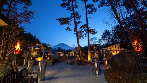宿泊者限定　 富士山の絶景と満月に酔いしれるオトナアソビ「満月Bar」