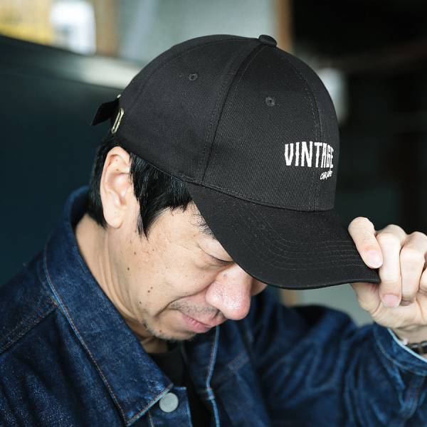 漫才師テンダラー浜本がプロデュースする旧車ファンに愛されたYoutubeチャンネルから誕生したアパレル・グッズアイテムが2月15日(火)より販売開始。