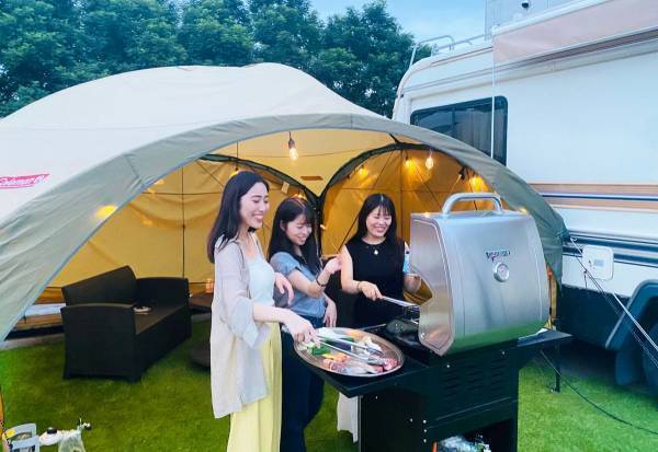 biid（ビード）【大阪の花火が楽しめるスポット】大阪北港マリーナHULLにて花火で遊べるプランを開始しました！