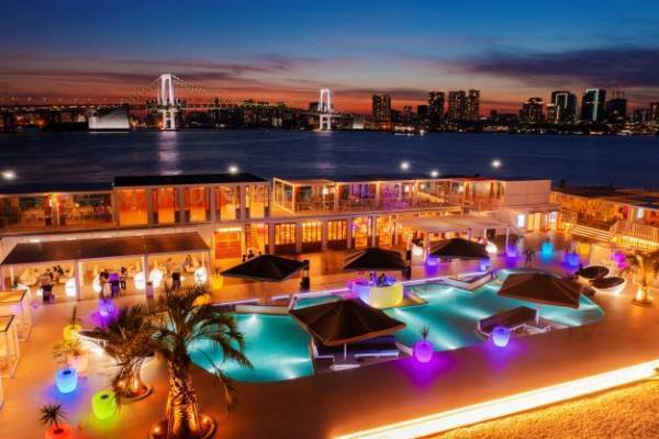 アメ細工や食材のアレンジ可能！クリスマス・記念日にぴったりなオーダーメイドケーキの販売を開始【キラナガーデン豊洲】