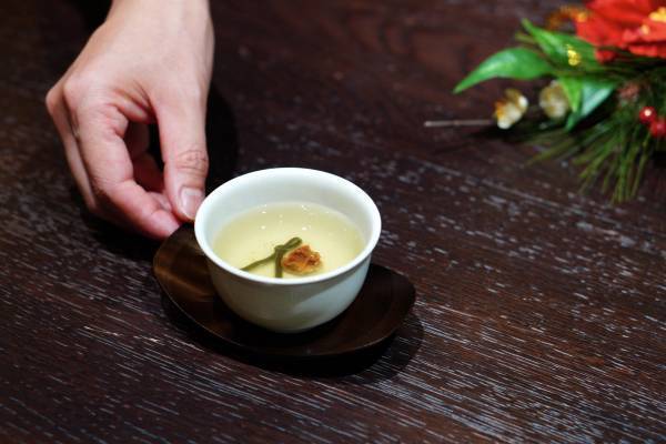 京都のお正月 無病息災の一年を願う「大福茶作り体験」を開催します。（福寿園京都本店）