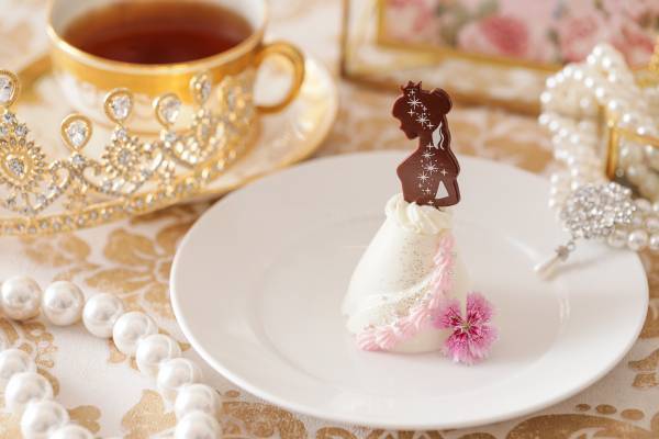 マリー・アントワネットシリーズ最終章　優美なプリンセスドレスケーキが登場！世紀のウエディングをスイーツで表現『マリー・アントワネット アフタヌーンティー～ロイヤルウエディング～』販売