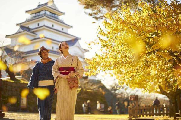 【磐梯山温泉ホテル】会津ならではの絶景を楽しみながらカメラを学べる1泊2日の「初めてのカメラ旅　会津の紅葉編」を開催～カメラで旅をもっと楽しくするためのミラーレス一眼レンタル付き特別ツアー～｜期間：2022年10月21日～22日