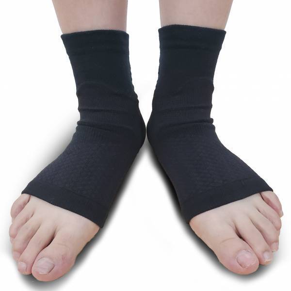 靴下工場が考えた足首クッションサポーター