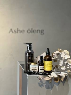 京都・三条商店街のヘアサロン『Ashe oleng』では一人ひとりの髪の悩みに寄り沿った提案が魅力。ワンランク上の美容師を目指したい方へ向けた求人情報も！Findビューティーで情報を公開
