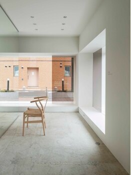 高津駅から徒歩2分！美術館のような洗練された空間の美容室『tela』の情報を駅近ドットコムで紹介