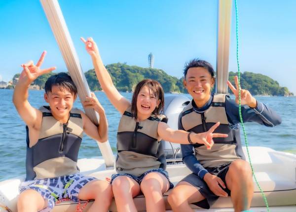 biid（ビード）【夏休みのオススメスポット】江ノ島でバナナボートを楽しむ！