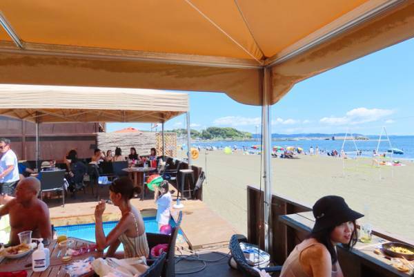 biid（ビード）【夏休みのオススメスポット】江ノ島でバナナボートを楽しむ！