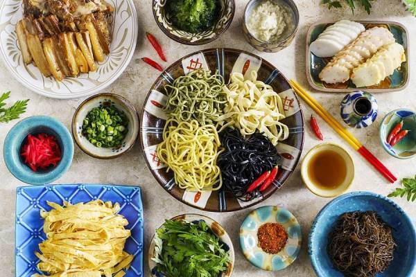 【OMO5沖縄那覇】沖縄そばをとことん満喫！多彩な麺・具材・トッピングで楽しめるイベント「沖縄そバリエーション」開催｜期間：2022年9月1日〜11月30日