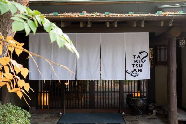 【宮城・松島】絶景『春のお祝いランチ』満開の桜と松島湾をのぞむ特等席