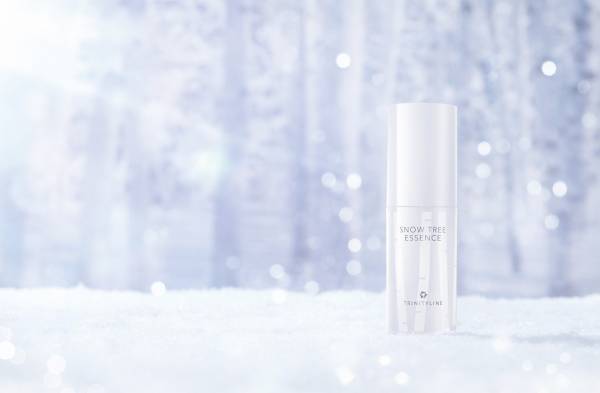 強い生命力を持った天然白樺の樹液をおしみなく注ぎ込んだ美容液「スノー　ツリー　エッセンス」限定発売