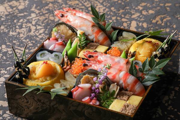 【名古屋】ホテル専属シェフの匠な技と感性が凝縮された‟できたて”の極上おせち 『STRINGS 出来立て手作りおせち』販売