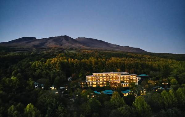 【ひらまつホテル】開業1周年の節目に、御代田や信州の生産者と共に食の喜びを届けるコラボレーション企画スタート。～THE HIRAMATSU 軽井沢 御代田～