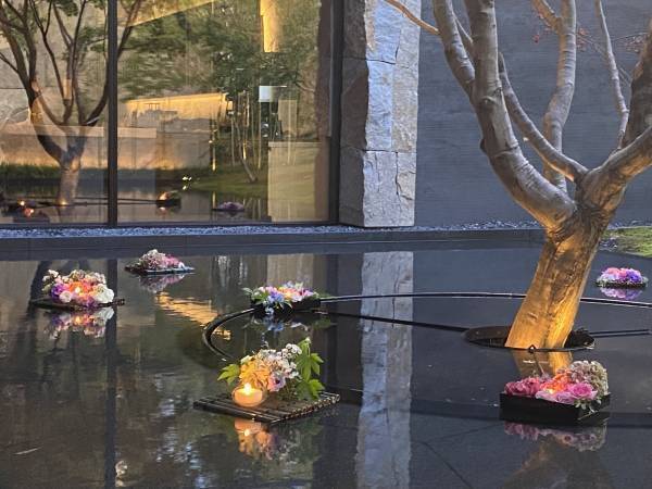 【ギャリア・二条城 京都】 茨木春草園とコラボレーション 「ロスフラワー」を活用したイブニング・イベント「Sunset Ritual」を実施