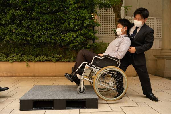 ベストブライダルの従業員が「ユニバーサルマナー検定」の3級と2級を取得！  ～ 多様な人々の視点を理解することで、新たな“おもてなし”へと活かします ～