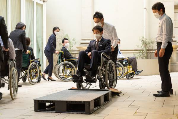 ベストブライダルの従業員が「ユニバーサルマナー検定」の3級と2級を取得！  ～ 多様な人々の視点を理解することで、新たな“おもてなし”へと活かします ～