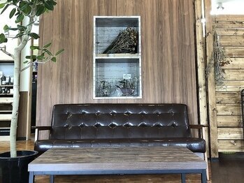 丁寧なカウンセリングで納得のいくスタイルに！少人数のプライベートサロン『ReM』の情報を駅近ドットコムで公開