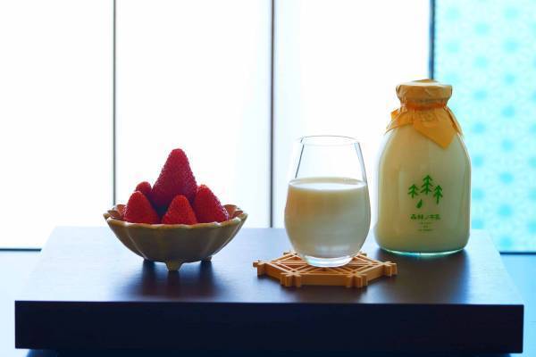 【界 川治・界 鬼怒川・界 日光】～温泉旅館の滞在シーンに合わせて、いちごとドリンクのペアリングを楽しむ～いちご生産量全国No.1の栃木でいちごと温泉を満喫 「いちごのおもてなしセット」販売｜期間：2022年12月1日～2023年2月28日