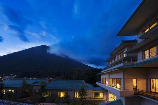 【界 川治・界 鬼怒川・界 日光】～温泉旅館の滞在シーンに合わせて、いちごとドリンクのペアリングを楽しむ～いちご生産量全国No.1の栃木でいちごと温泉を満喫 「いちごのおもてなしセット」販売｜期間：2022年12月1日～2023年2月28日